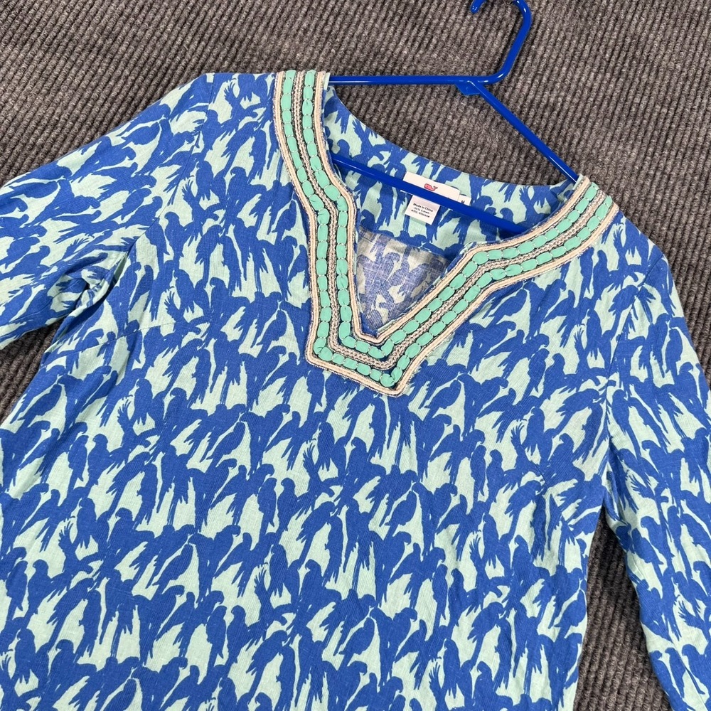 Vineyard Vines Top Blouse Shirt Womens Medium Blue Geometric Long Sleeve V Neck